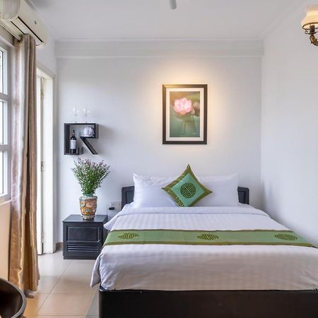Charming Riverside Hotel Huế Kültér fotó