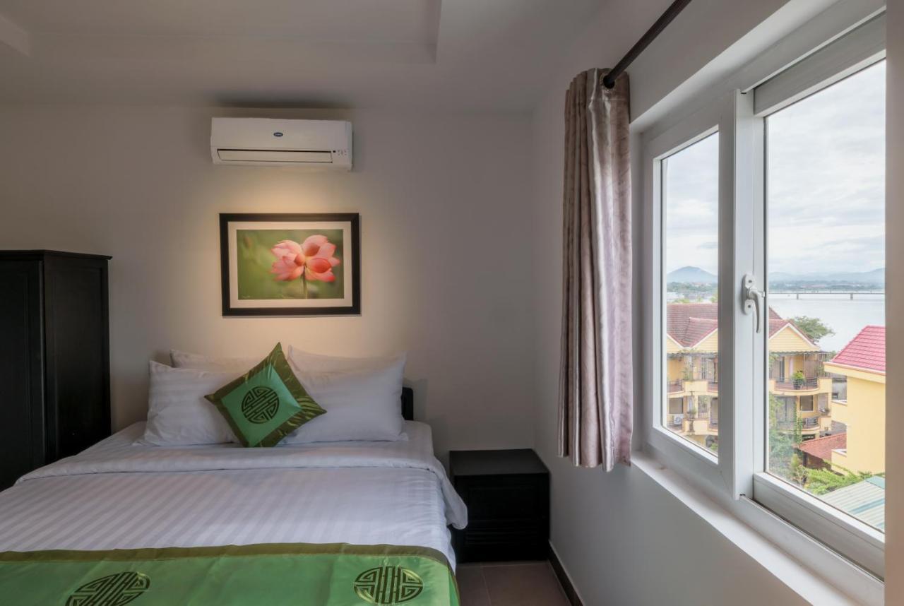 Charming Riverside Hotel Huế Kültér fotó