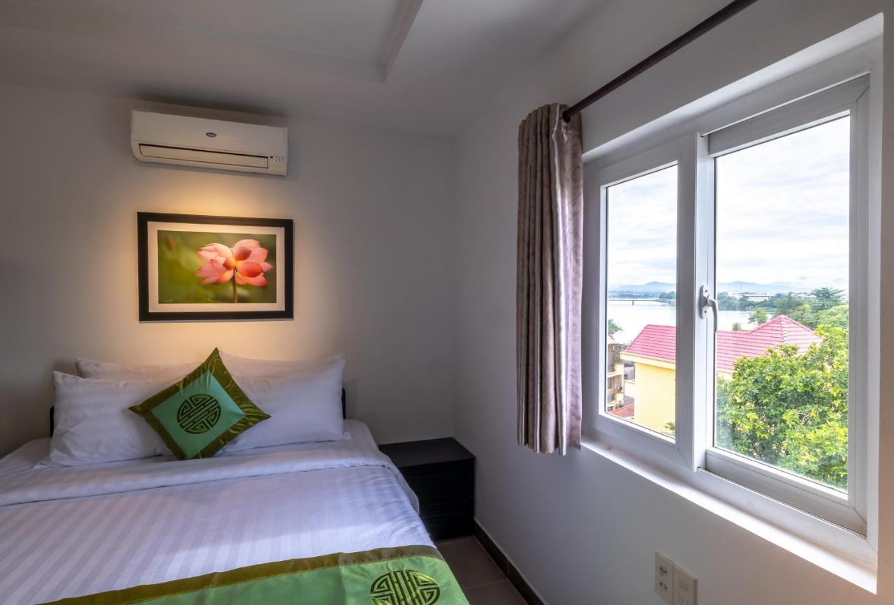 Charming Riverside Hotel Huế Kültér fotó