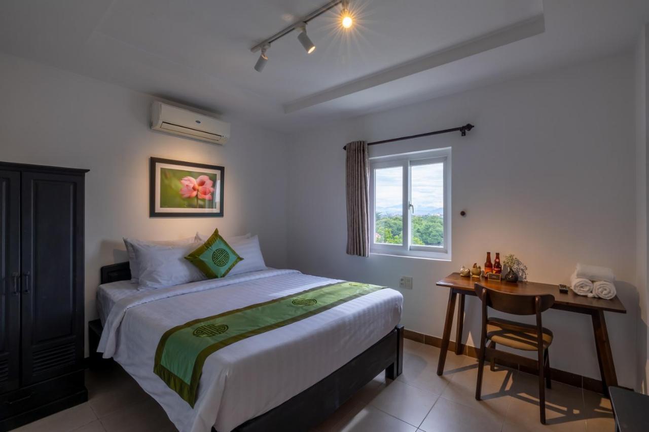 Charming Riverside Hotel Huế Kültér fotó