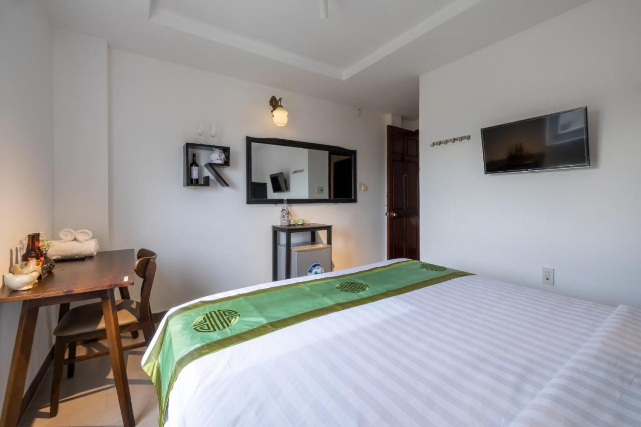 Charming Riverside Hotel Huế Kültér fotó