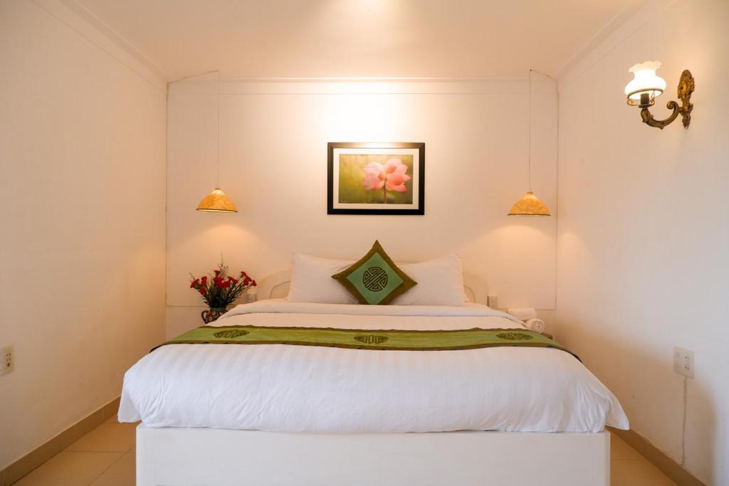 Charming Riverside Hotel Huế Kültér fotó