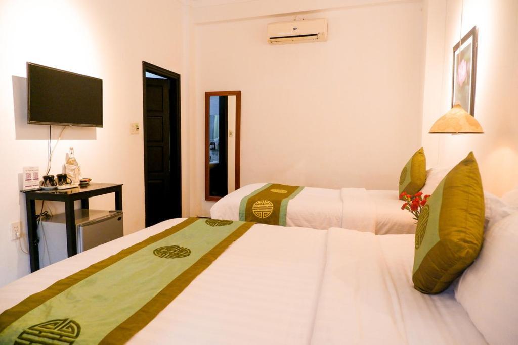 Charming Riverside Hotel Huế Kültér fotó
