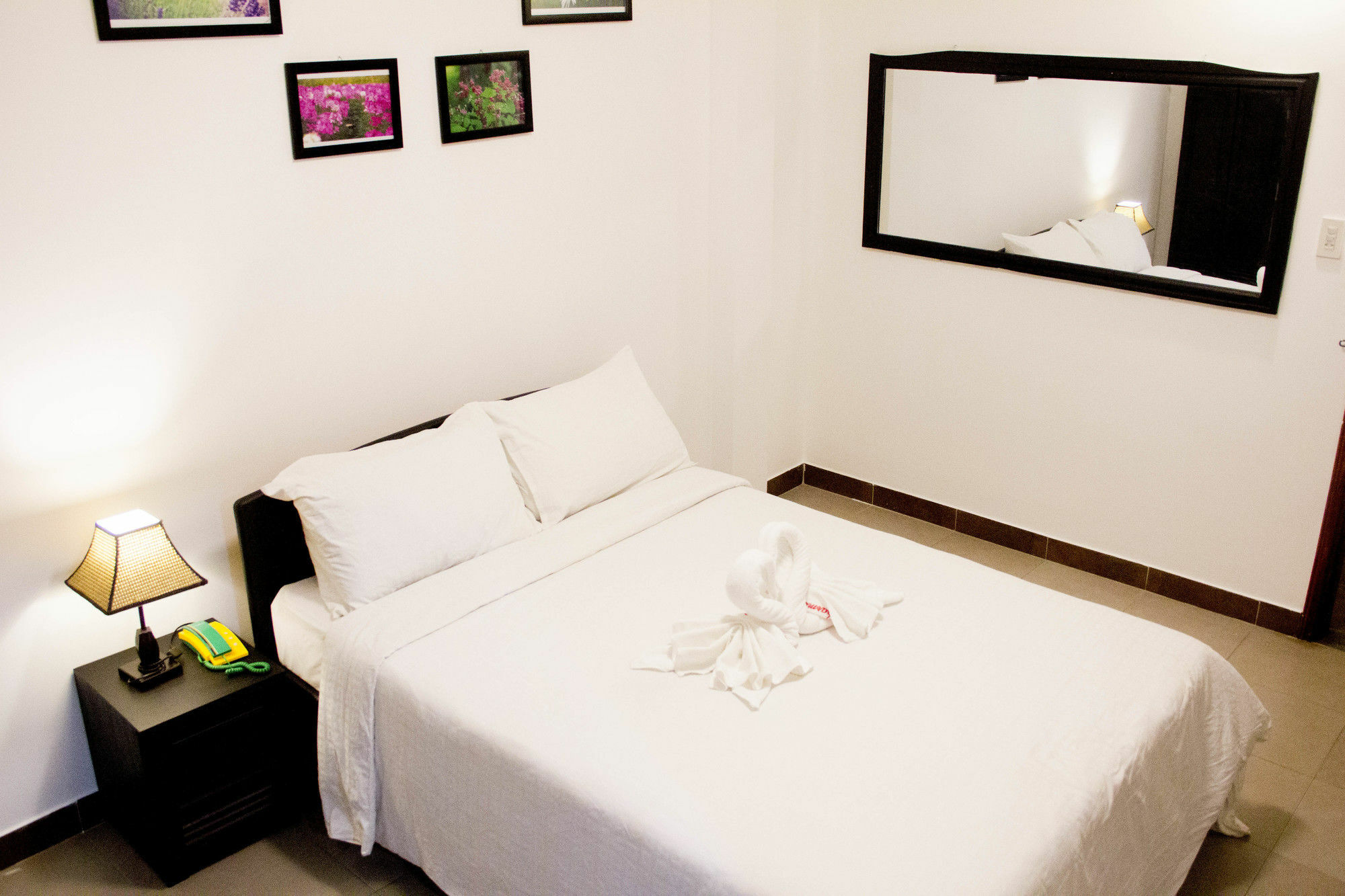 Charming Riverside Hotel Huế Kültér fotó